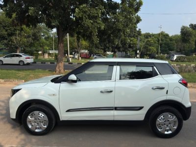 2020 XUV 300 W4