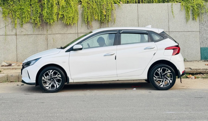 2022 HYUNDAI i20 sports