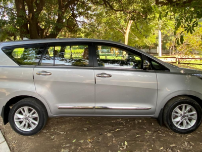 2017 INNOVA CRYSTA 2.8 G