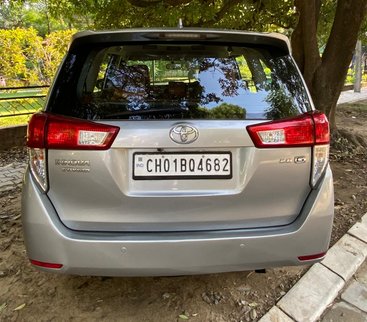 2017 INNOVA CRYSTA 2.8 G